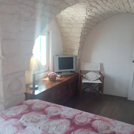 Casa Indipendente Settecentesca Aircon Wifi Vista Mare 아파트 오스투니
