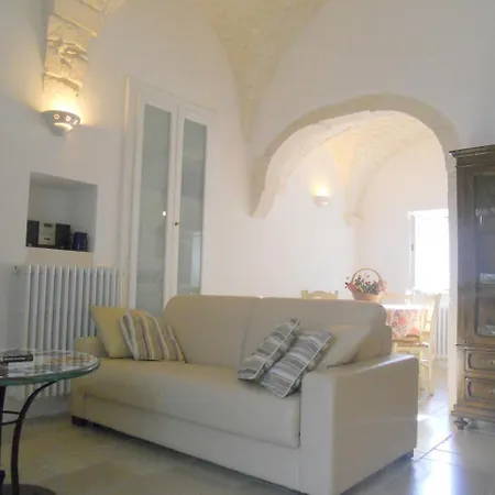 Casa Indipendente Settecentesca Aircon Wifi Vista Mare * 오스투니